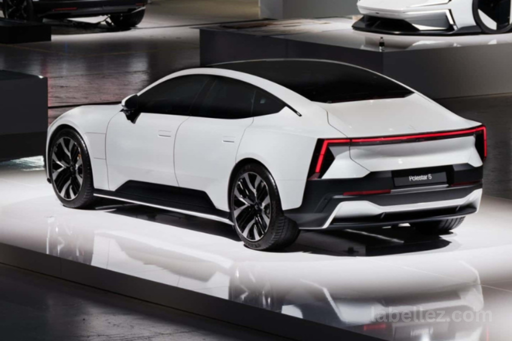 Polestar ouvre les commandes et prévoit un réseau de 10 points de vente en France